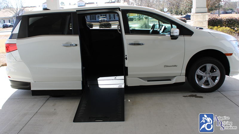 2019 Honda Odyssey Wheelchair Van - Adaptive Driving Solutions 