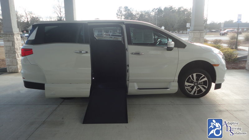 2019 Honda Odyssey Wheelchair Van - Adaptive Driving Solutions 