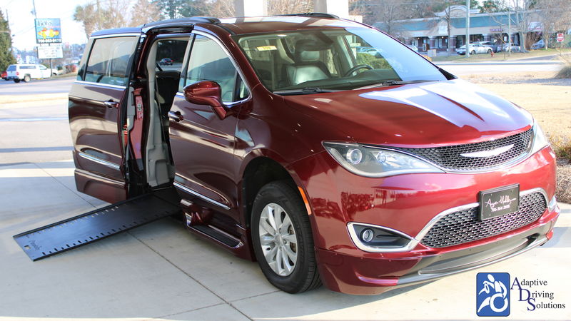 2017 Chrysler Pacifica Wheelchair Van - Adaptive Driving Solutions 