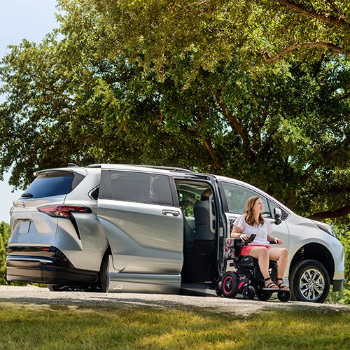 VMI Toyota Sienna Northstar Hy