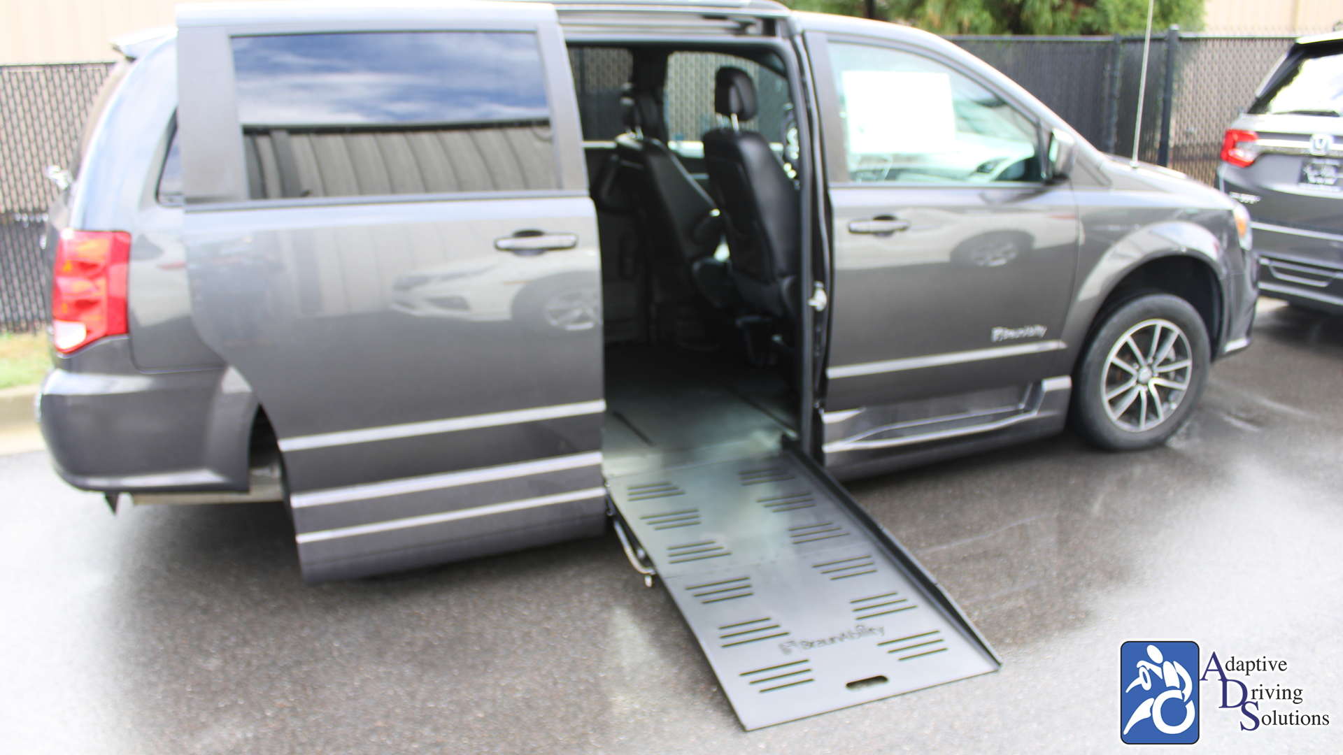 Adaptive Driving Solutions BraunAbility Dodge Entervan XT  Gallery Image