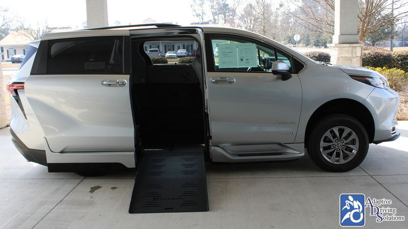 2021 Toyota Sienna Wheelchair Van - Adaptive Driving Solutions 