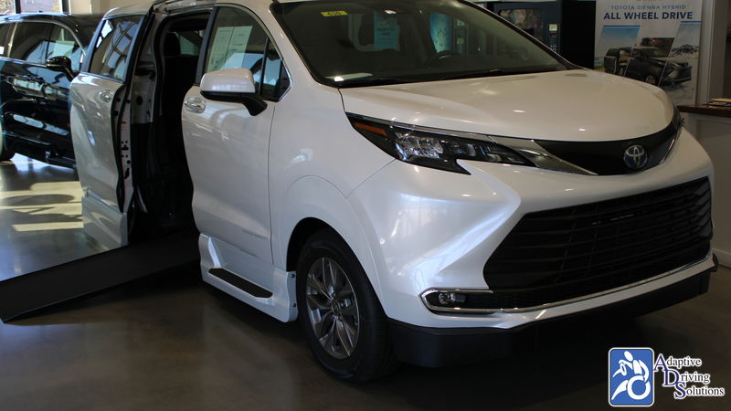 2024 Toyota Sienna Wheelchair Van - Adaptive Driving Solutions 